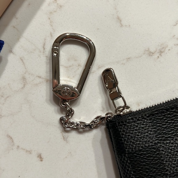 Louis Vuitton Key Pouch NIB - Picture 4 of 7